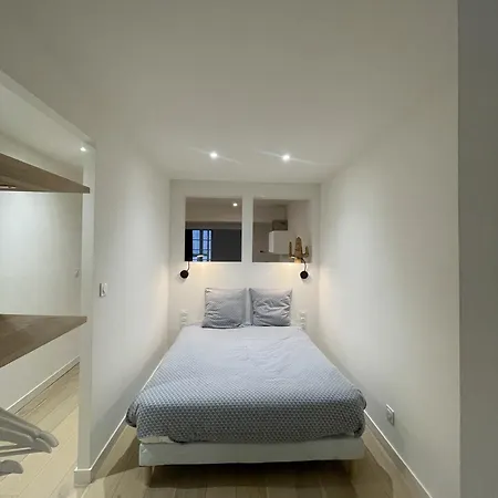 Du Centre - Hypercentre - Апартаменты *